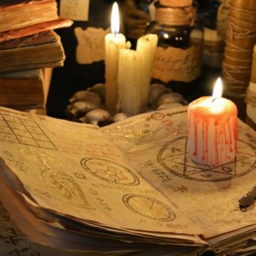 Grimoire et Livre des Ombres sur Wicca Podcasts